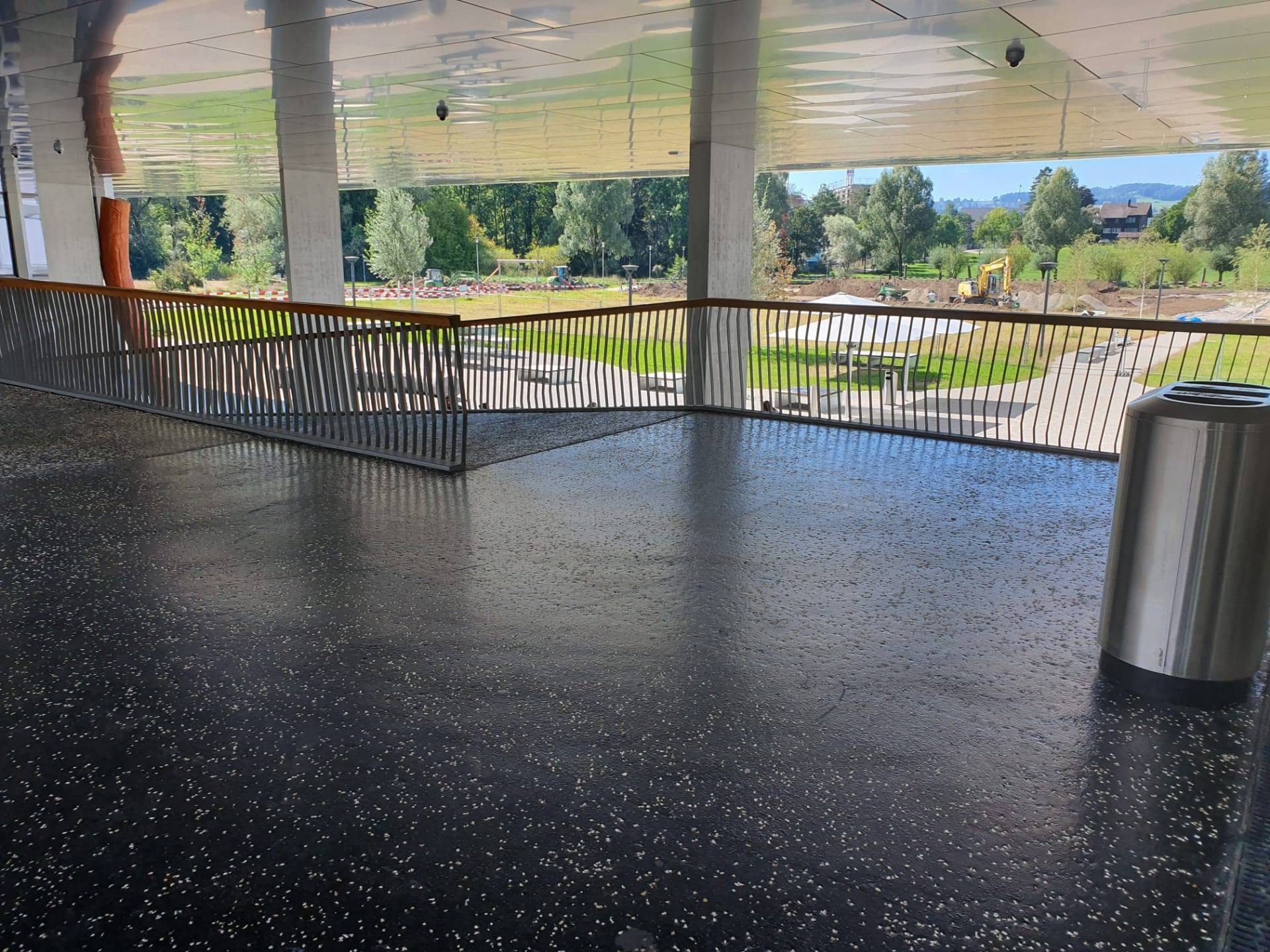 Schulhaus Uster – Geländeransicht 6